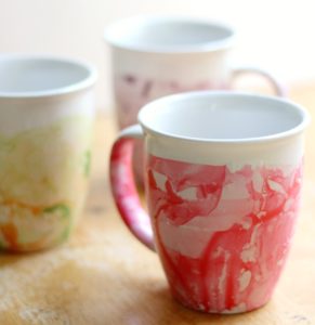 gift ideas DIY-Marbled-Nail-Polish-Mugs-7