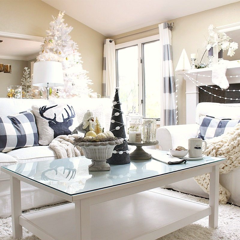 Coffee Table Styling: Early Holiday Happenings