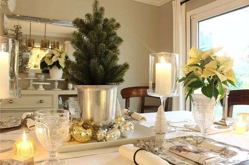 holiday tour with candle tablescape