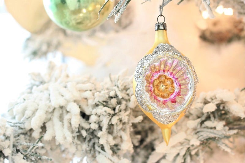 home-blog tour with vintage ornaments