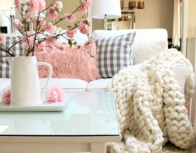 Chunky Arm Knit Throw DIY - Happy Happy Nester