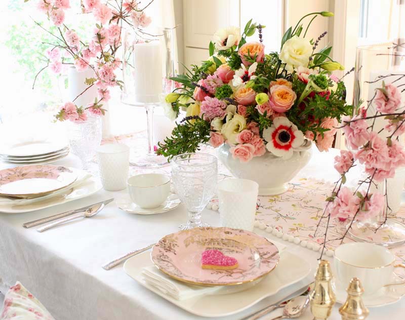 valentine's day pink tablescape