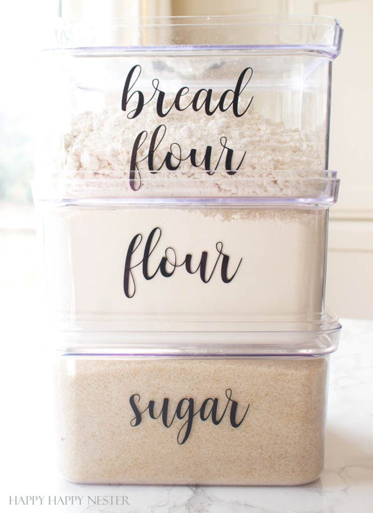 organizing Kitchen labels that make any kitchen pantry beautiful. Add them to any container. Easy DIY #labels #organizing #kitchen #kitchenlables #kitchenorganizing #DIY #home #homedecor