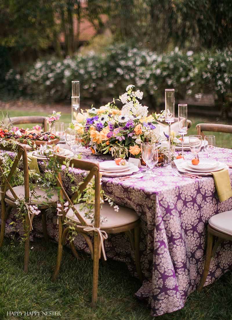 Come see these amazing Backyard Decorating Ideas for a Summer Party! If you need ideas for your porch, deck, wedding, or an outdoor dinner party we share it. #outdoorentertaining #entertaining #summerideas #summer #summerdecor