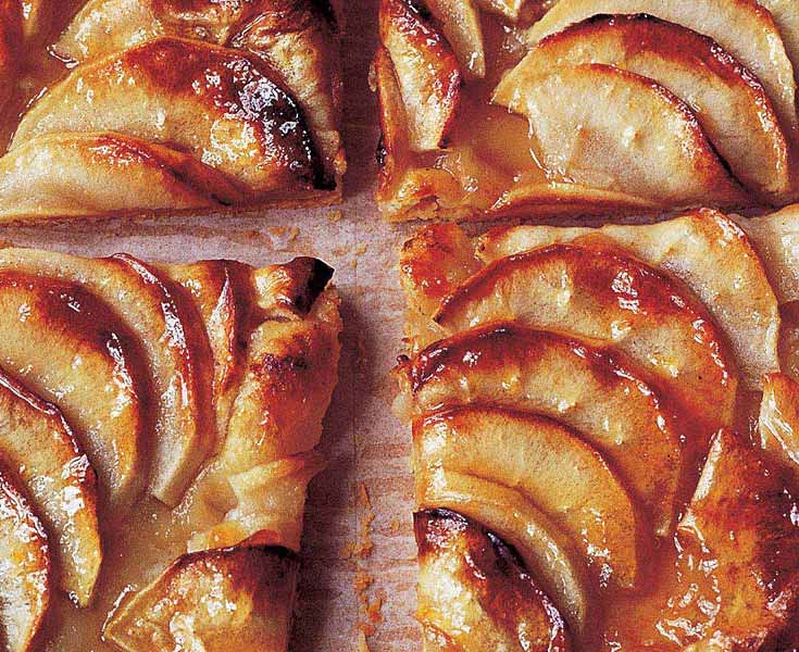 close up of apple slices in an apple tart