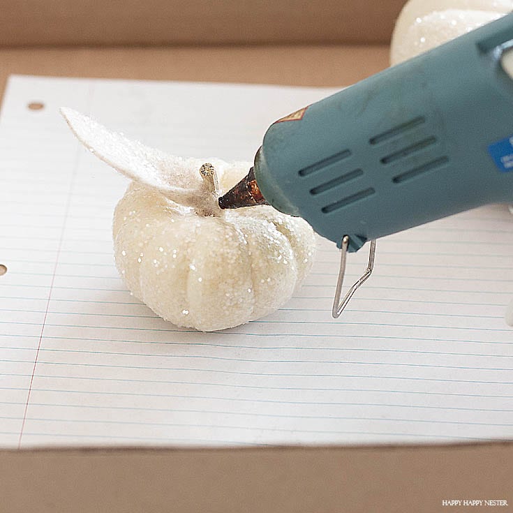 how to make glitter pumpkins with felt leaves