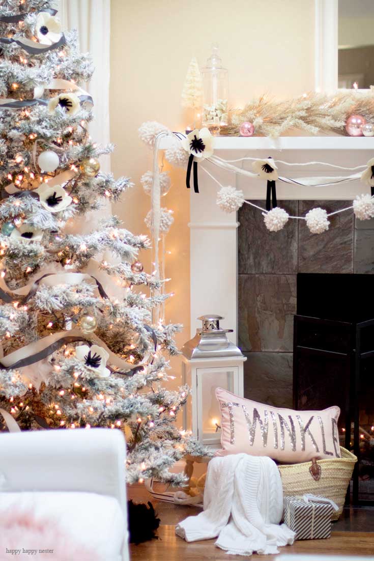 Black and White Cottage Christmas Mantel | Decorating Mantel | Decorating for the Holidays | Christmas | Christmas Decor | Christmas Decorating | Christmas Mantel | Mantel Decorating Ideas