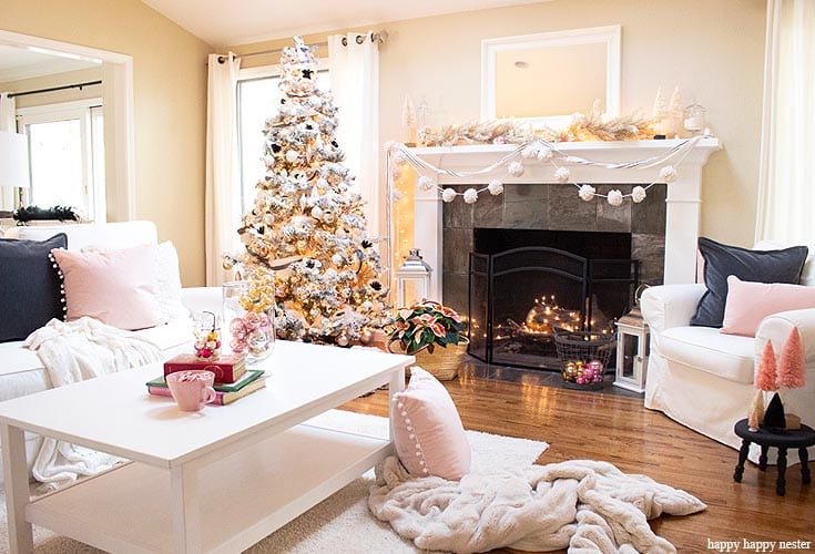 This year I'm sharing A Cottage Christmas Home Tour with you! I have decorated our home in pink, blush, copper and, black. I do 5 things when decorating for the holidays. I hope my information helps you decorate your home for the holidays. Home Decor | Christmas Decorating | Holiday Decor | Christmas Decor