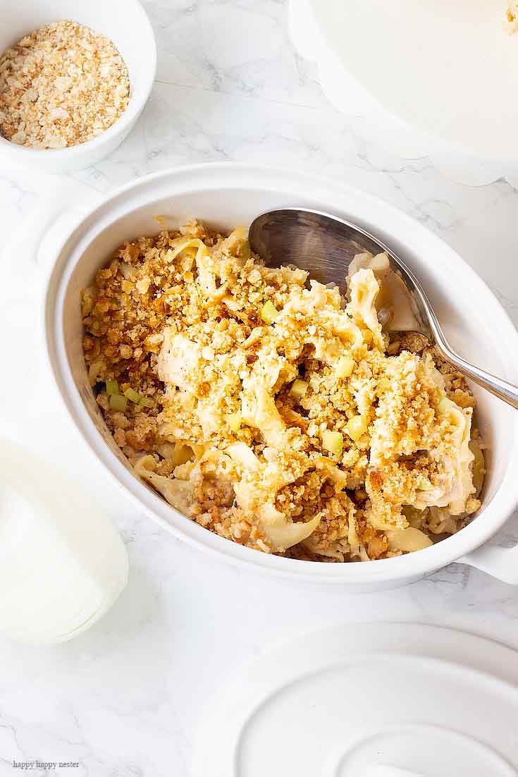 This is the Best Tuna Casserole Recipe that has many yummy ingredients. It is a tuna casserole with mayo and cheese which makes it rich and delicious. It is an old fashioned tuna casserole that is in the category of comfort food. Casseroles | Recipes | Tuna Casserole | Comfort Food | Easy Tuna Casserole Recipe | Noodle