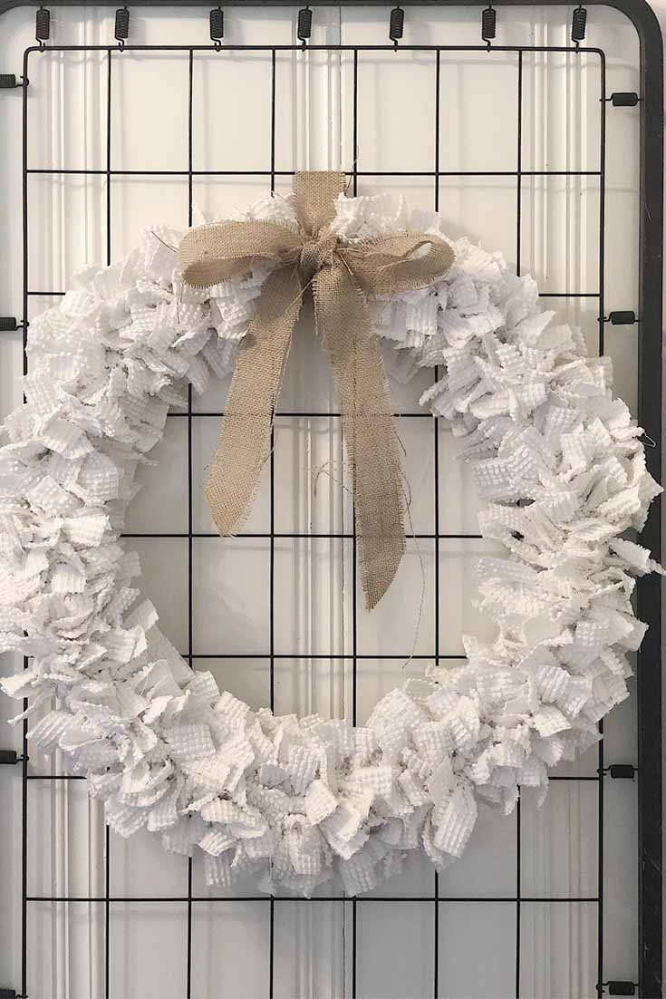 how to make a wreath out of chenille