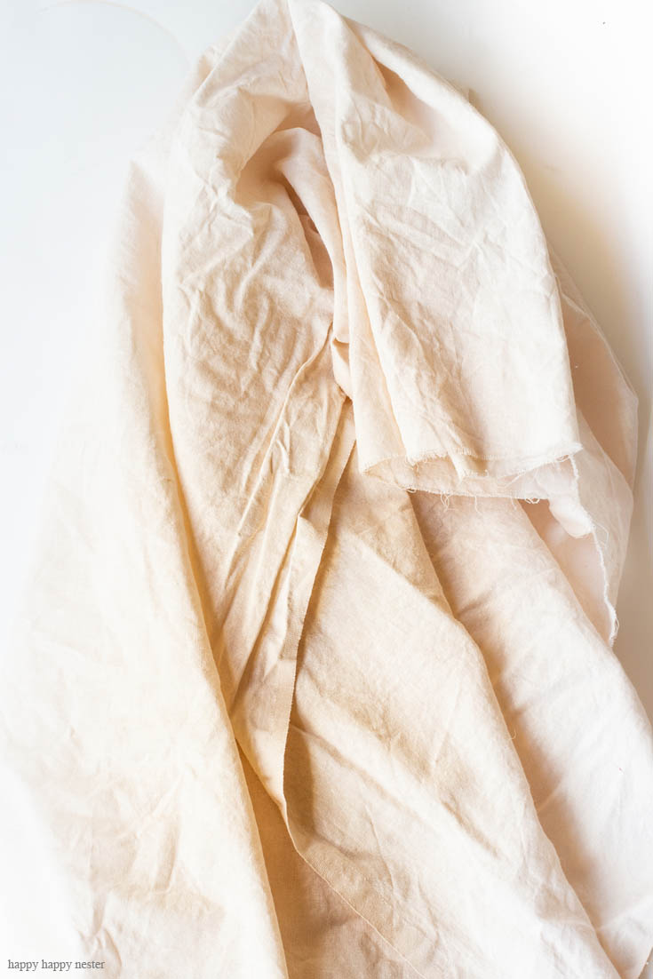Check out this tutorial! Dyeing Fabric with Avocados Skins and Pits create a beautiful natural dye that comes out pink. It is an easy dying process. The colors range from a pale pink to copper. First, soak the material in a mordant and then soak it in the avocado mixture for an hour or days or weeks. Natural Dye | Avocado Dye | Dyeing Fabric
