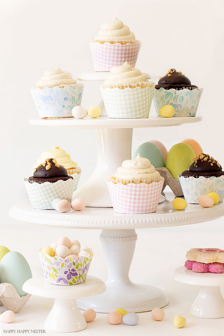 This DIY Easy Cupcake Wrapper Tutorial will make any cupcake looks so pretty for a special party. There are three free printables that you can download. This quick craft will create the cutest display of cupcakes. They only take minutes to make. #crafts #parties #cupcakes #cupcakewrappers #DIY #papercrafts #birthdays