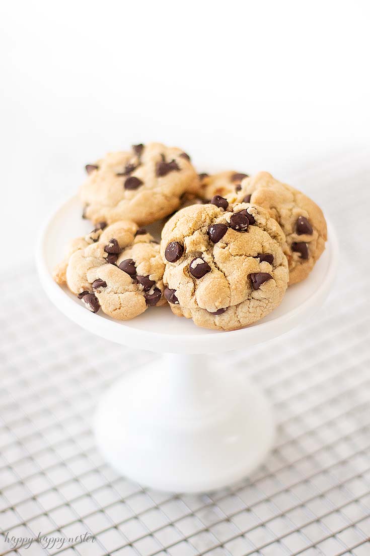 I'm certain you have never had a chocolate chip cookie like this one! This is the Best Crunchy Crispy Chocolate Chip Cookie that I remember from my childhood. If you like a chunky cookie packed with chocolate chips then you'll absolutely love this recipe. It is unique cookie and definitely a family favorite. #cookie #chocolatecookie #baking #cookierecipe #bestcookie #bestchocolatechip