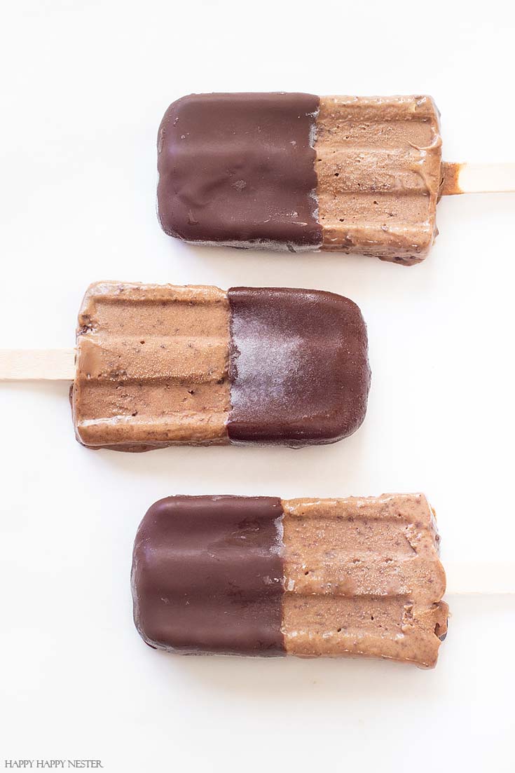 Need a yummy homemade chocolate popsicle? Look no further, and this is a dairy-free recipe that is super simple to create! #recipes #popsiclerecipe #popsicles #chocolatepopsicle #veganrecipes #desserts