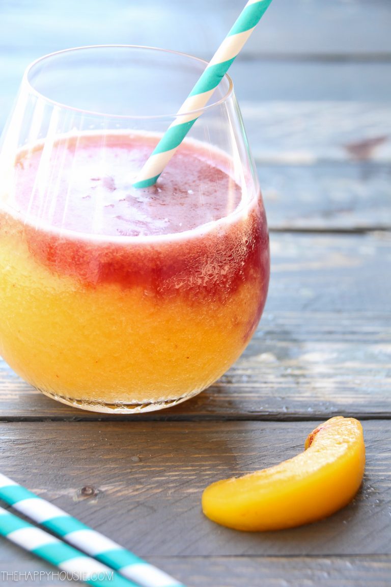 This strawberry white wine slushie is the best summer cocktail. #drinks #cocktails #fruitslushie #slushierecipe