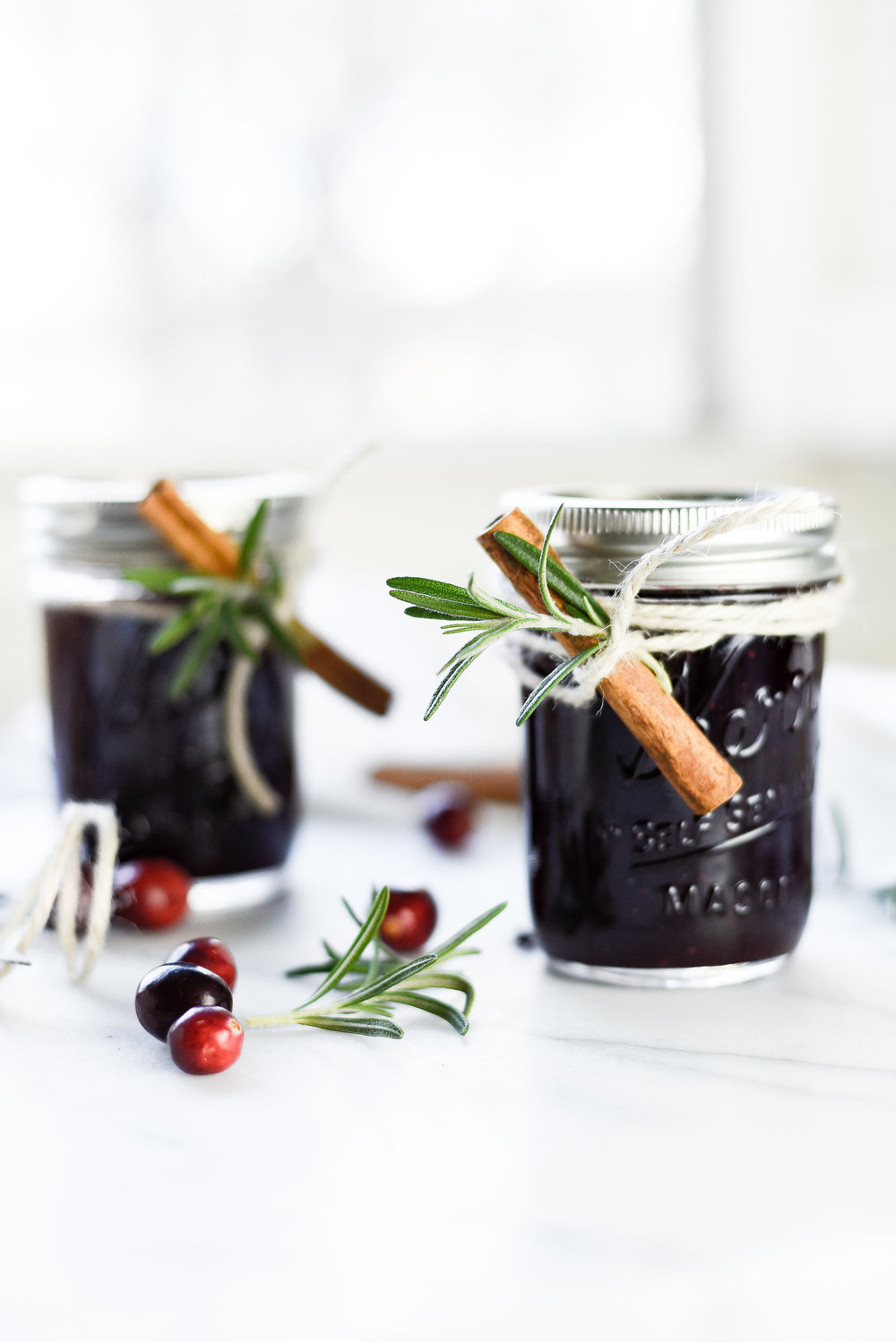 Have some extra fresh summer fruit? Need some of the best canning recipes? We have rounded up some yummy bbq sauce and some unique and gourmet jams. Homemade jams are the best! #jams #jamrecipe #canning #pepperjelly #bbqsauce