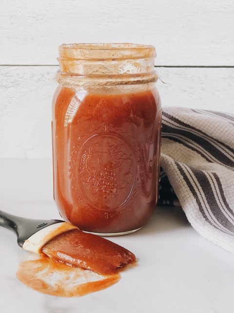 Need some of the best canning recipes? We have rounded up some yummy bbq sauce and some unique and gourmet jams. Homemade jams are the best! #jams #jamrecipe #canning #pepperjelly #bbqsauce