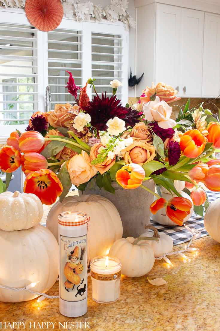 If you need some Ideas for Halloween Decorations, then this post shows 7 helpful tips. All these decorating ideas are easy and can quickly transform your home for the month of October. #halloween #halloweendecor #decorateforhalloween