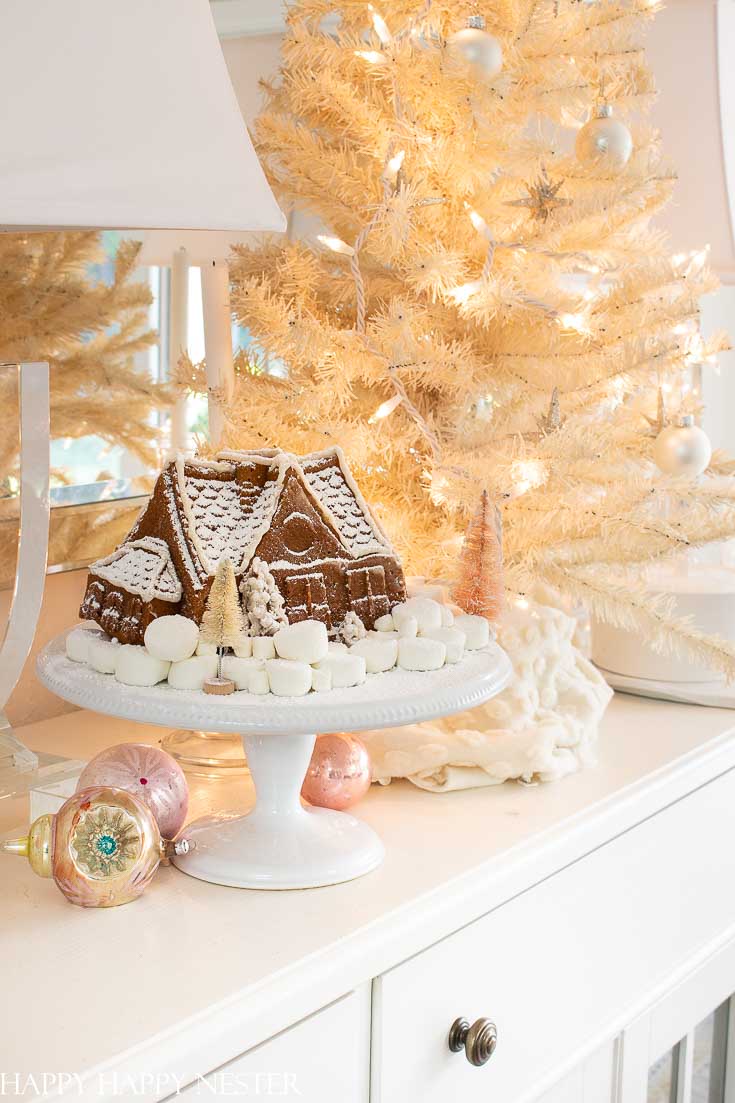 https://happyhappynester.com/wp-content/uploads/2019/11/gingerbread-nordicware.jpg