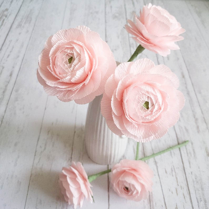 These impressive pink ranunculus paper flowers look like the real thing.