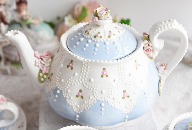 beautiful US vintage teapot