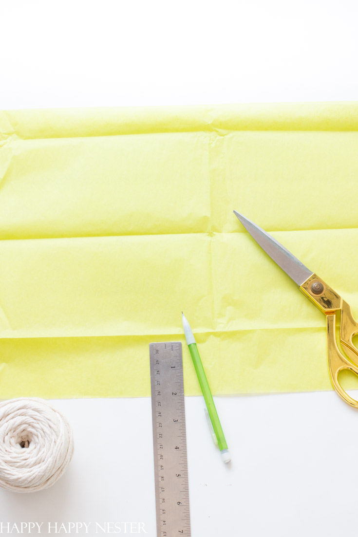 DIY Tissue Paper Streamers - 30 Minute Crafts