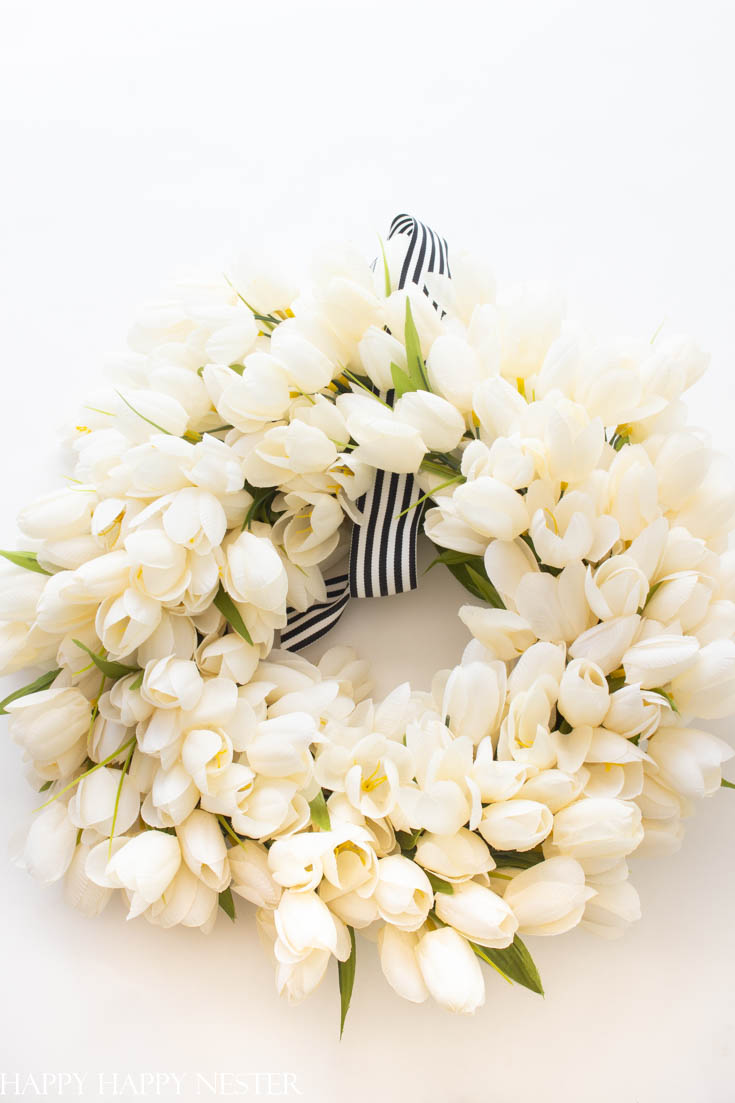 beautiful white tulip wreath tutorial