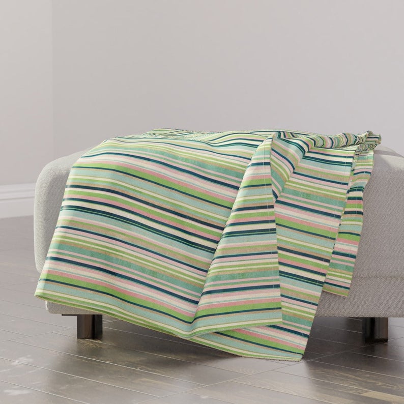 where to find unique throw blankets