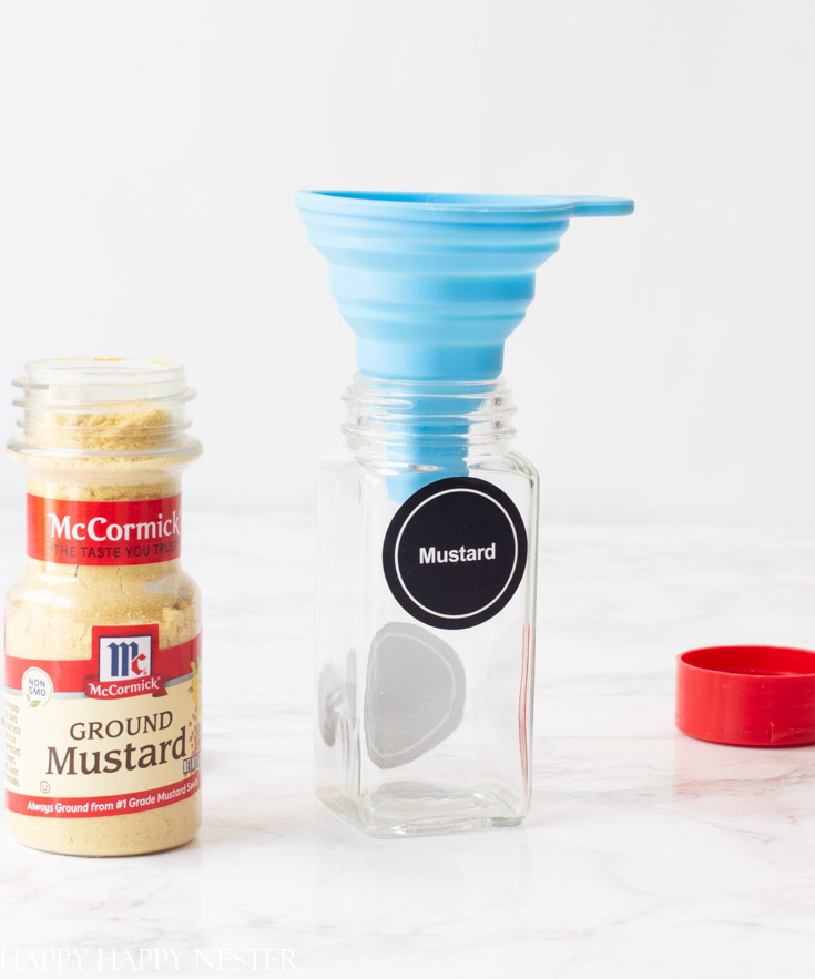 spice rack organizing with a spice bottle kit