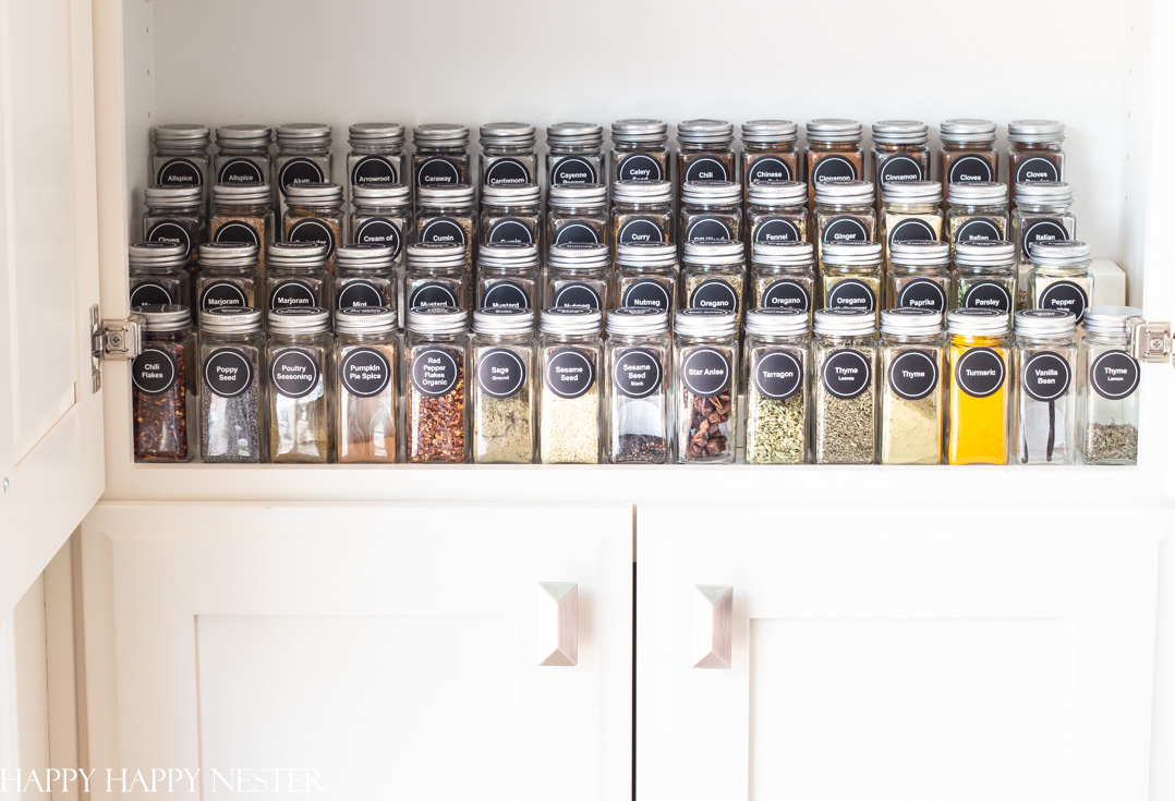 organizing a spice rack made easy