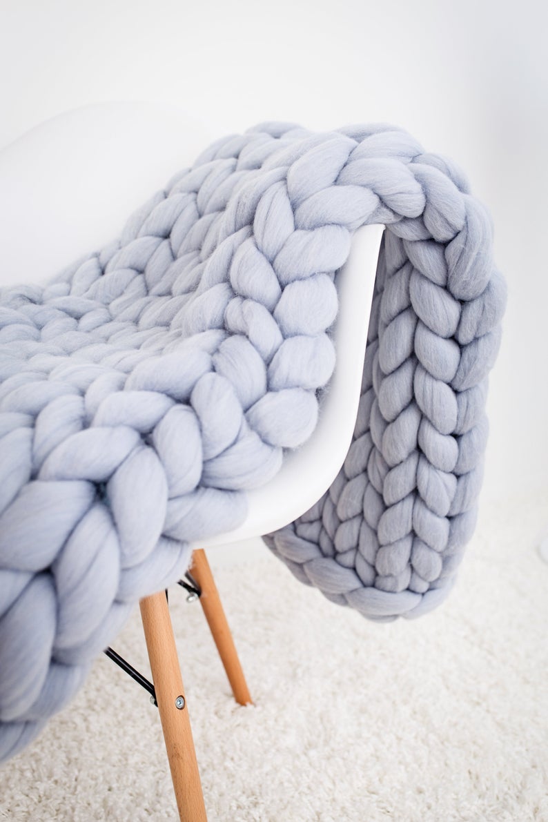 Cozy Beautiful Blankets For Fall and Winter - Happy Happy Nester