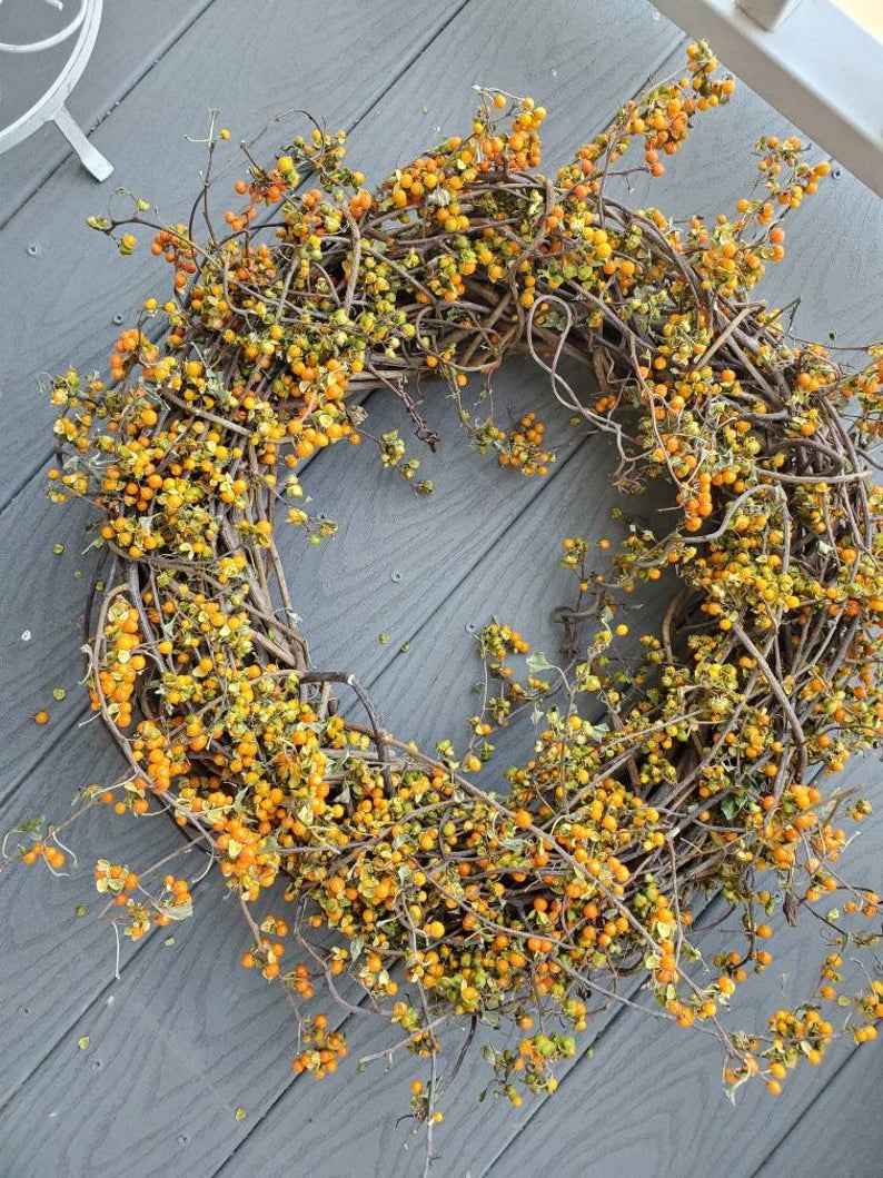 Beautiful Fall Wreaths for Your Front Door. 