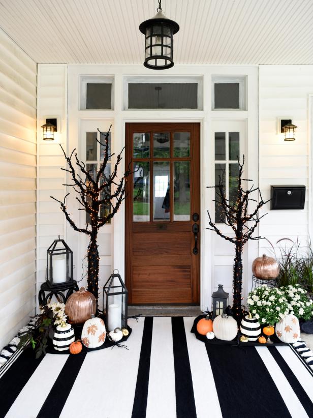 Spooky Halloween decor