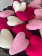 large-felt-hearts