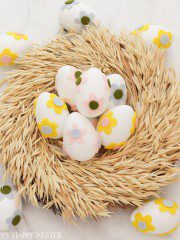 How to Decorate Plastic Easter Eggs