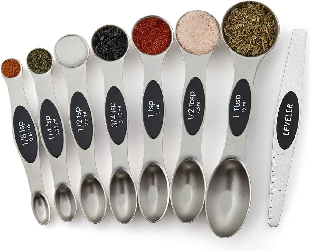 https://happyhappynester.com/wp-content/uploads/2021/02/measuring-spoons-with-leveler-1024x830.jpg