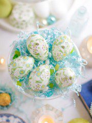 Decoupage-Easter-Eggs-with-Cupcake-Liners