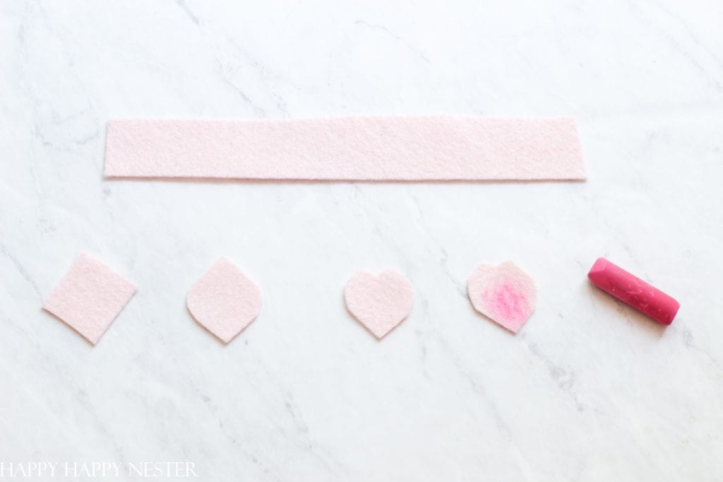 how to make felt flowers