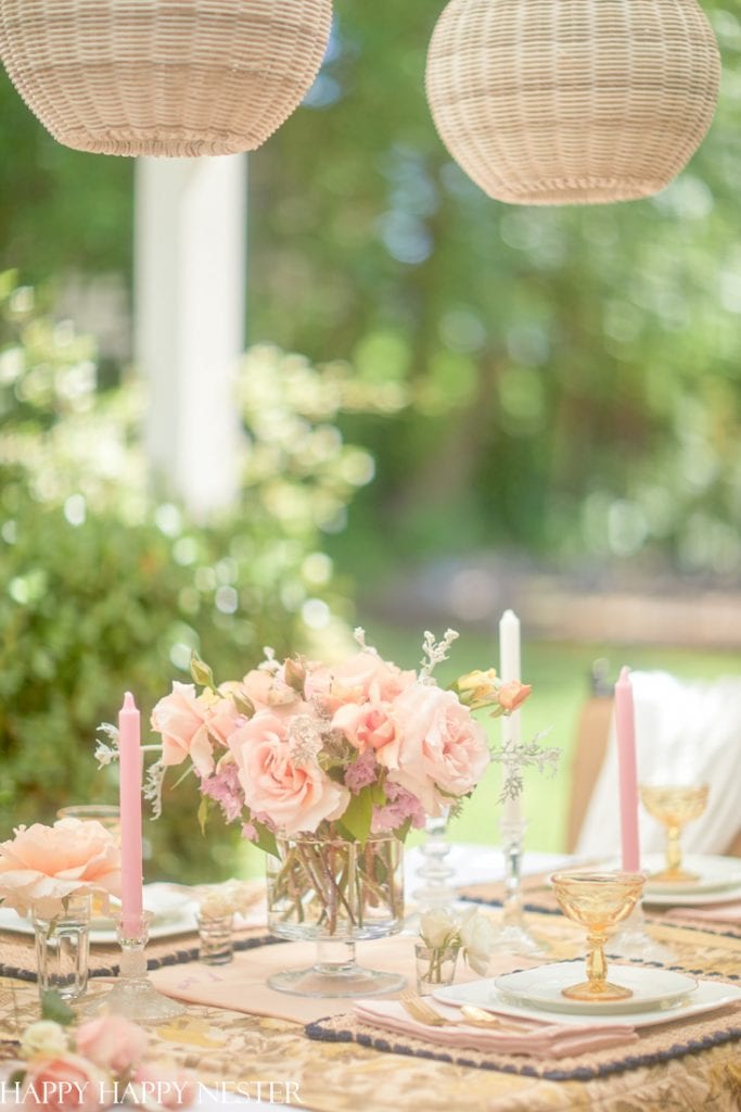 spring table decor with flowers