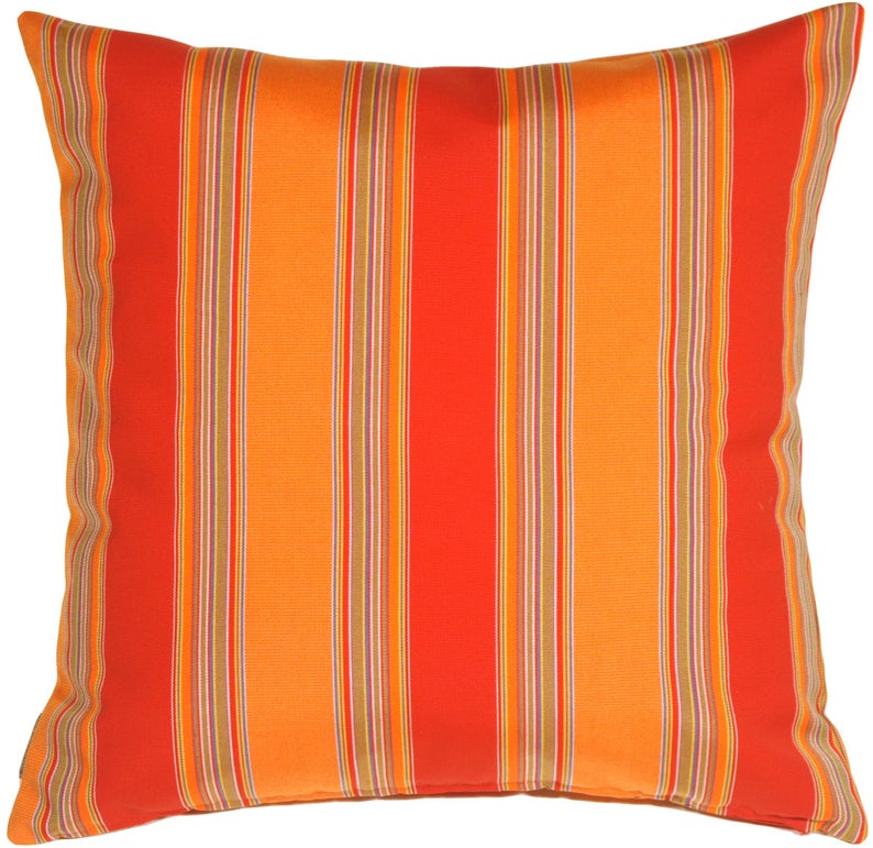 best outdoor pillows for summer and spring