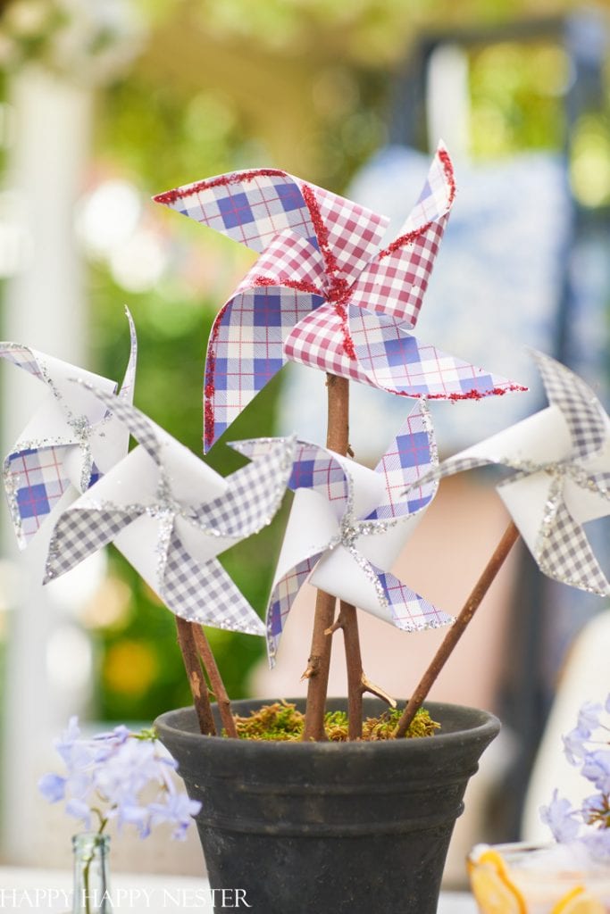 How to Make a Paper Pinwheel