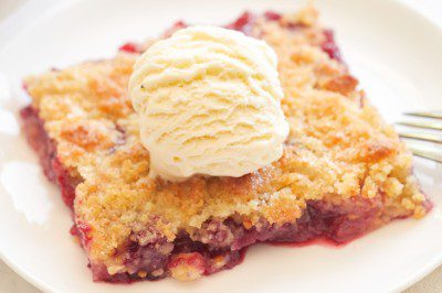 easy berry cobbler recipe