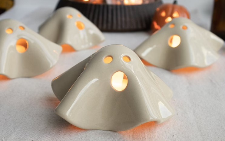 ceramic Halloween decorations