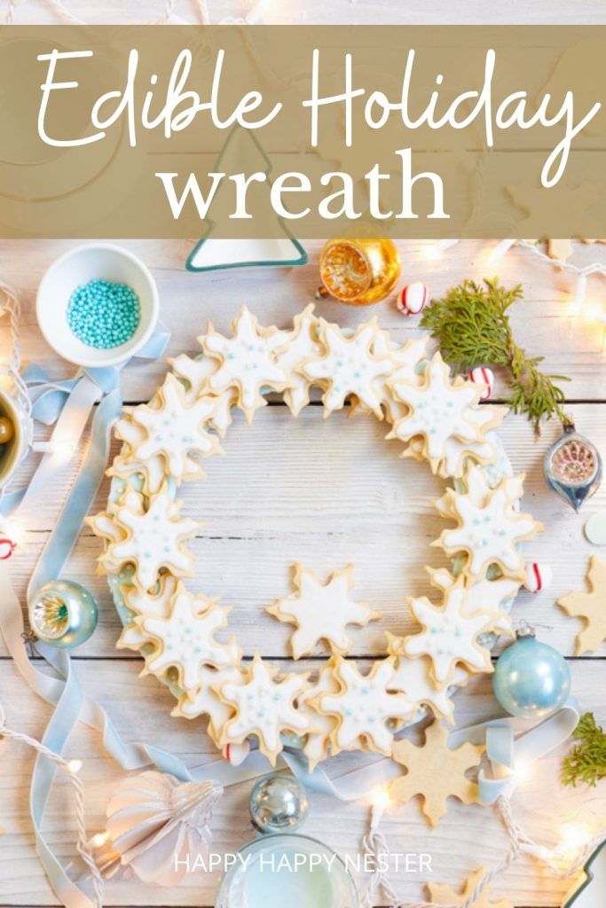 edible holiday wreath pin