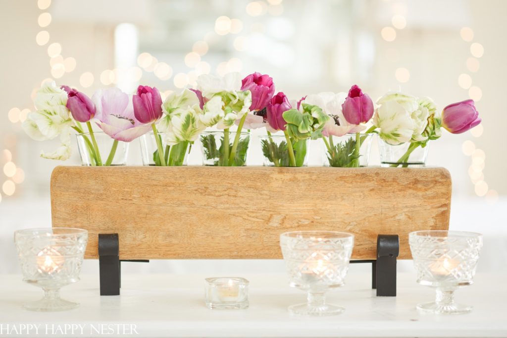 how to arrange tulips in a vase