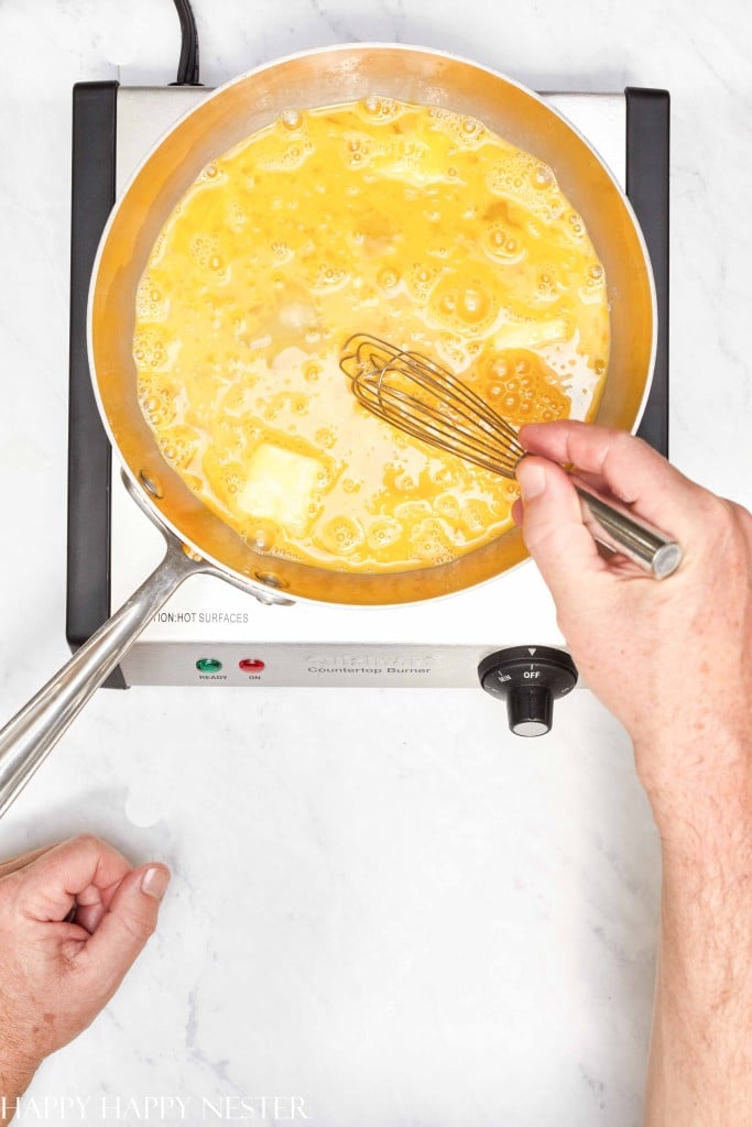 how to make scrambled eggs in an All-Clad pan 