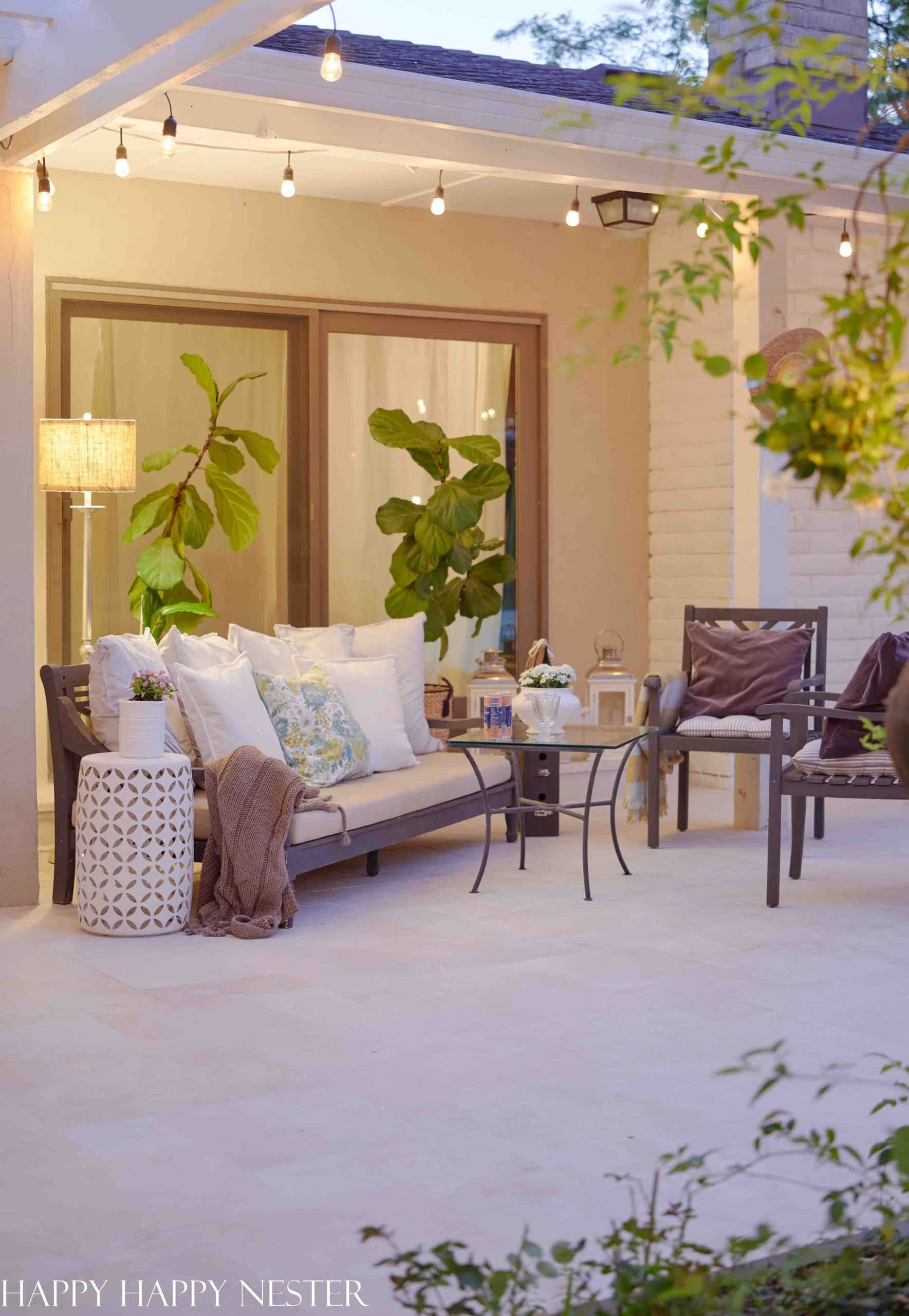 Discover 130+ simple patio decorating ideas best - seven.edu.vn