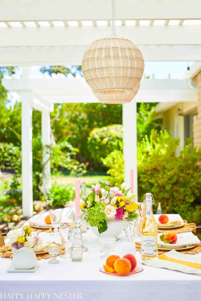 outdoor tablescapes