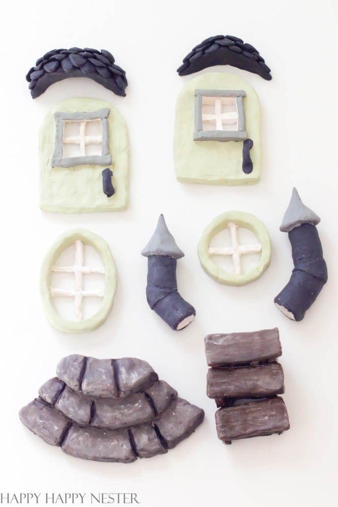 mini house sculptures
