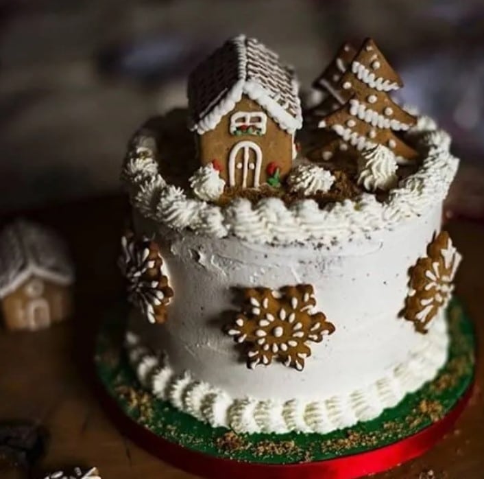 Tiny Gingerbread Cake Houses — ButterYum — a tasty little food blog